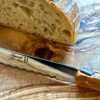 Laguiole bread knife with olive wood handle, 18+